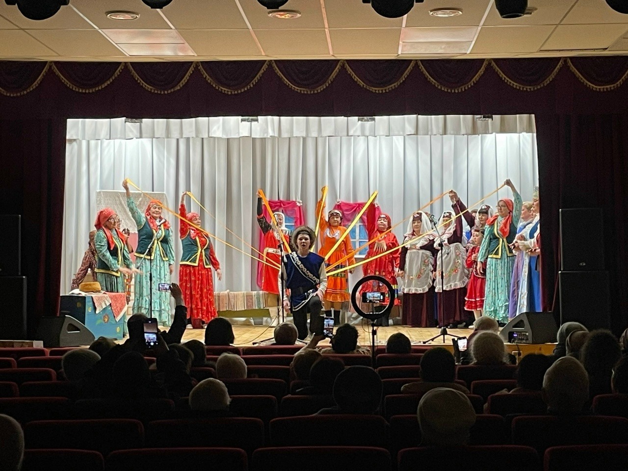 Ҡариҙел районында «Берҙәмлек — ғаиләлә һәм йолаларҙа» фестиваль-конкурсы бара