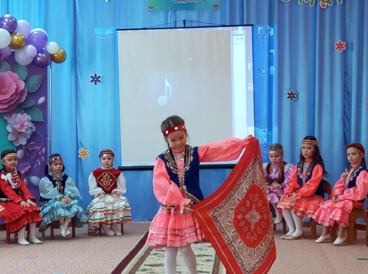 Бәләкәс һылыуҡайҙар һоҡландырҙы