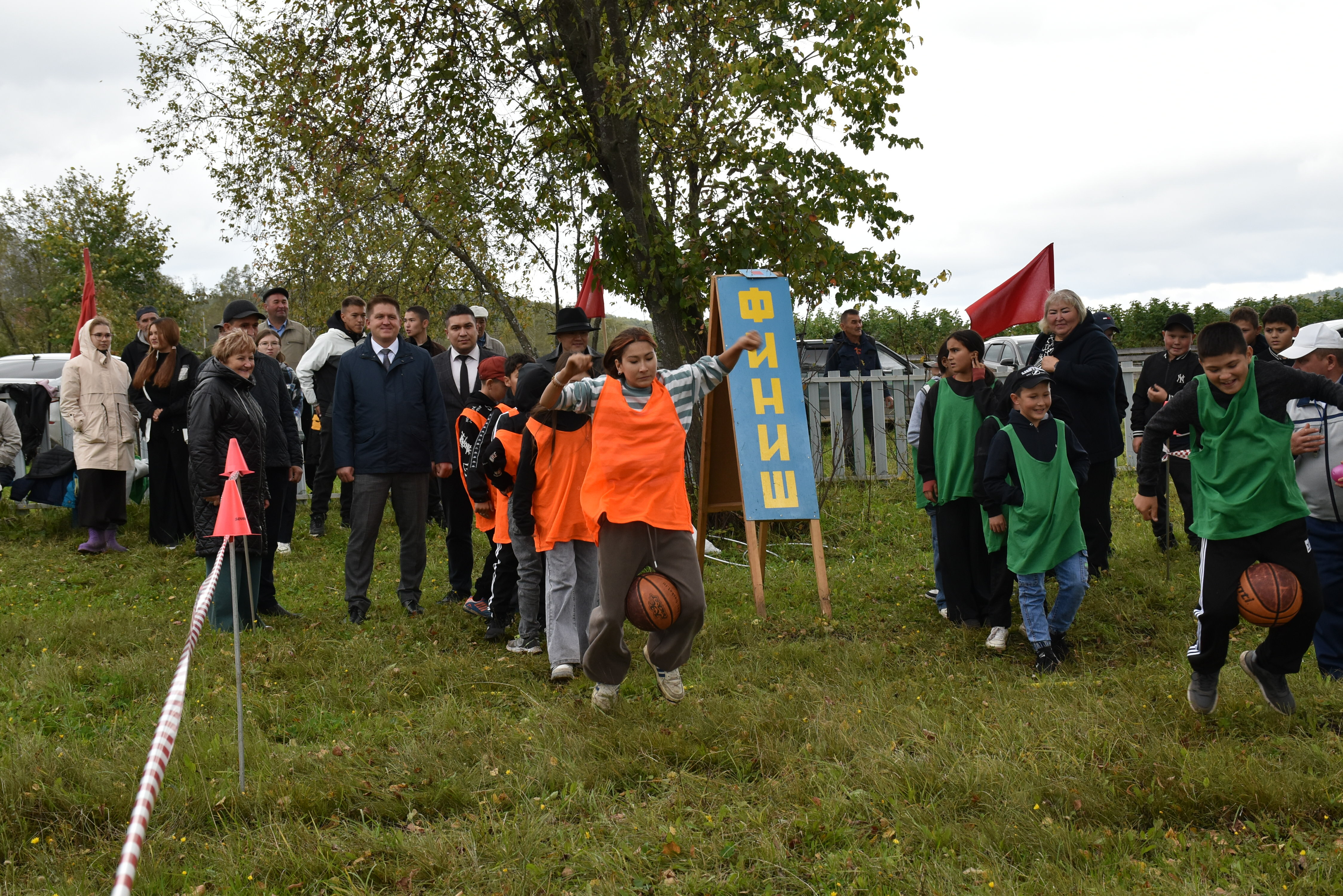 Берҙәм тырышлыҡ менән