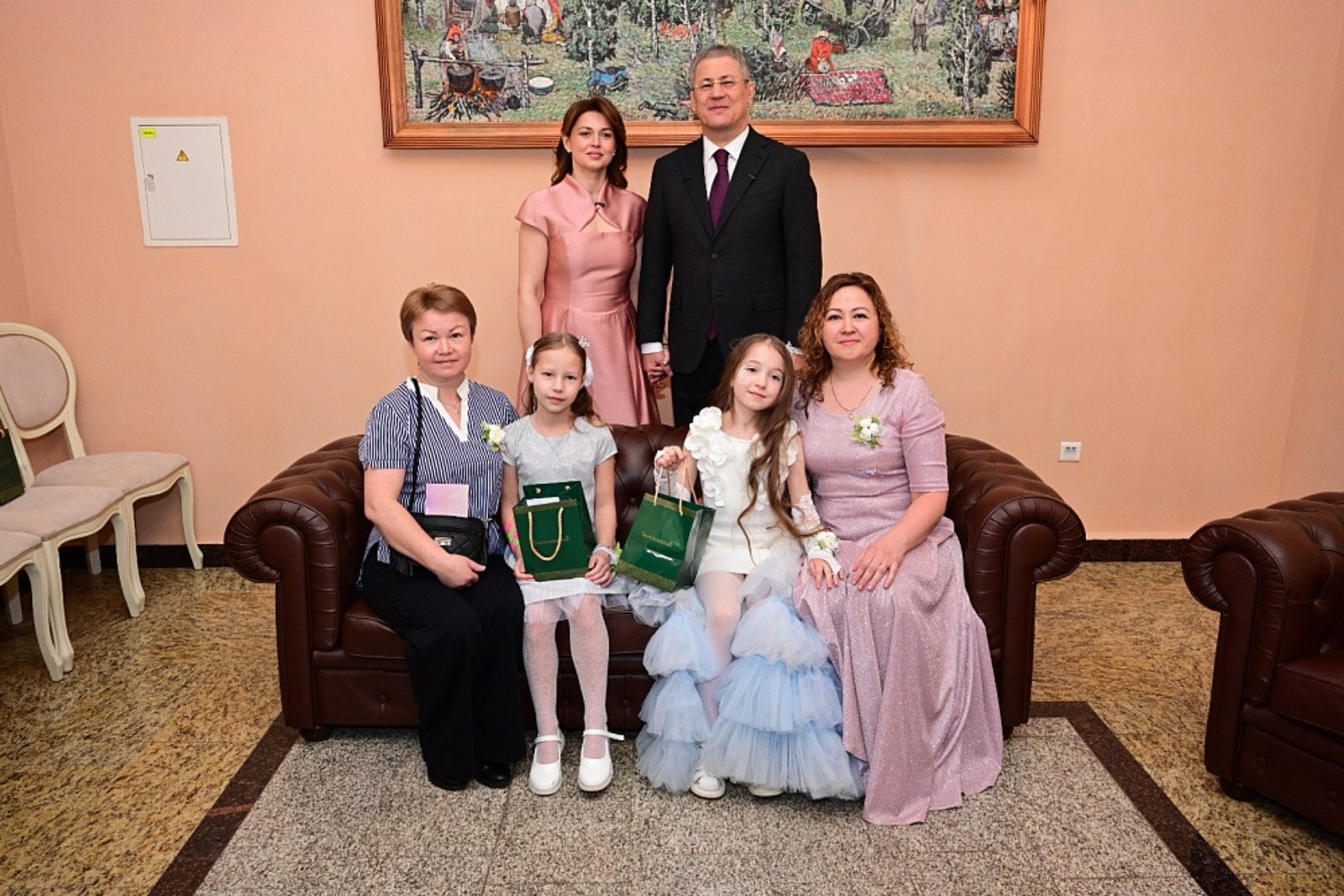 Өфөлә "Бәләкәй принцессалар балы" бөтә республиканан балаларҙы йыйҙы