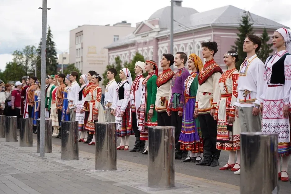 Китап байрамы гөрләне