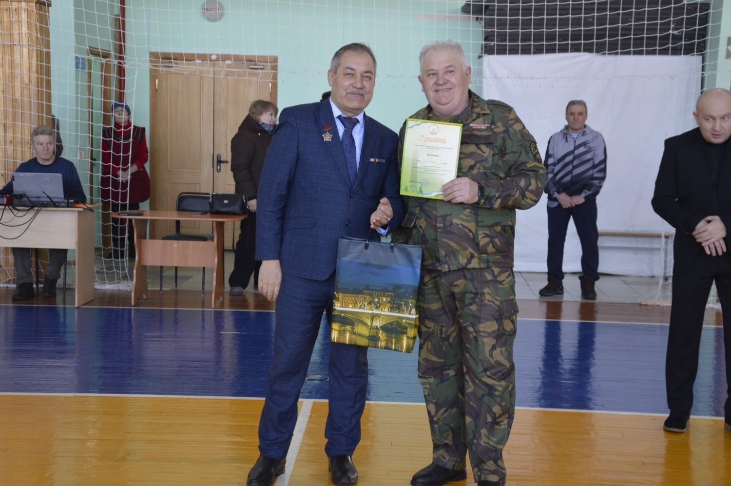 Афған ветерандары Ҡариҙелдә осрашты