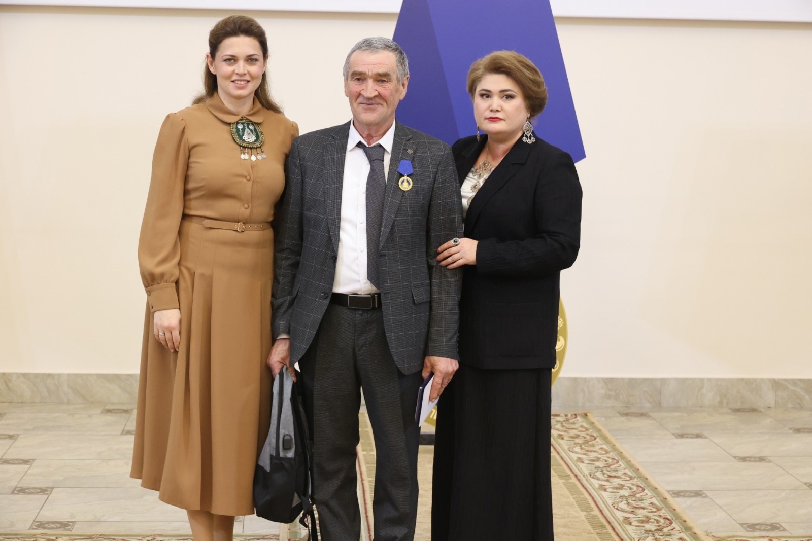 В Башкирии наградили медалями отцов участников СВО