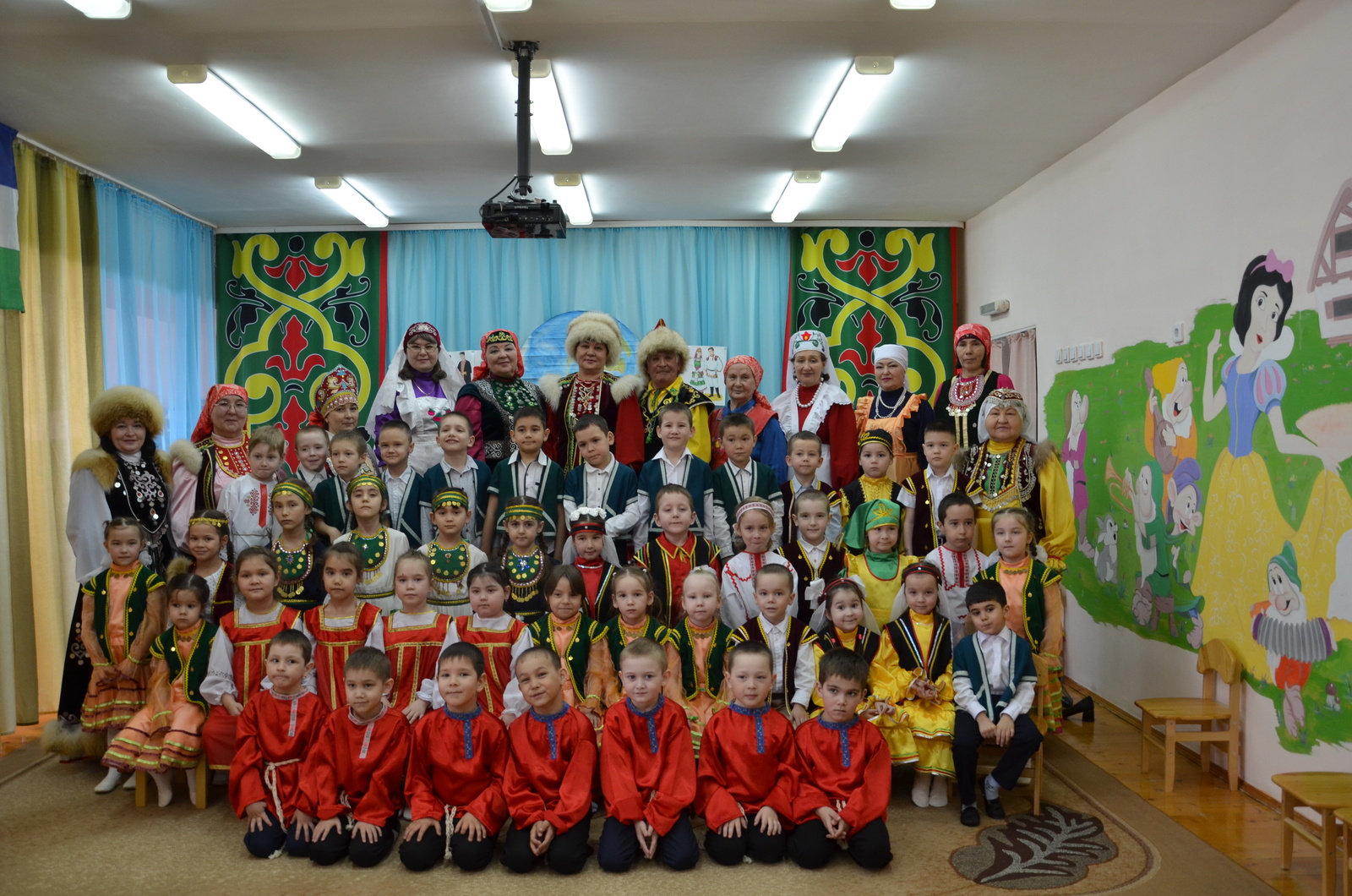 “Күк сәскә”лә — сағыу байрам