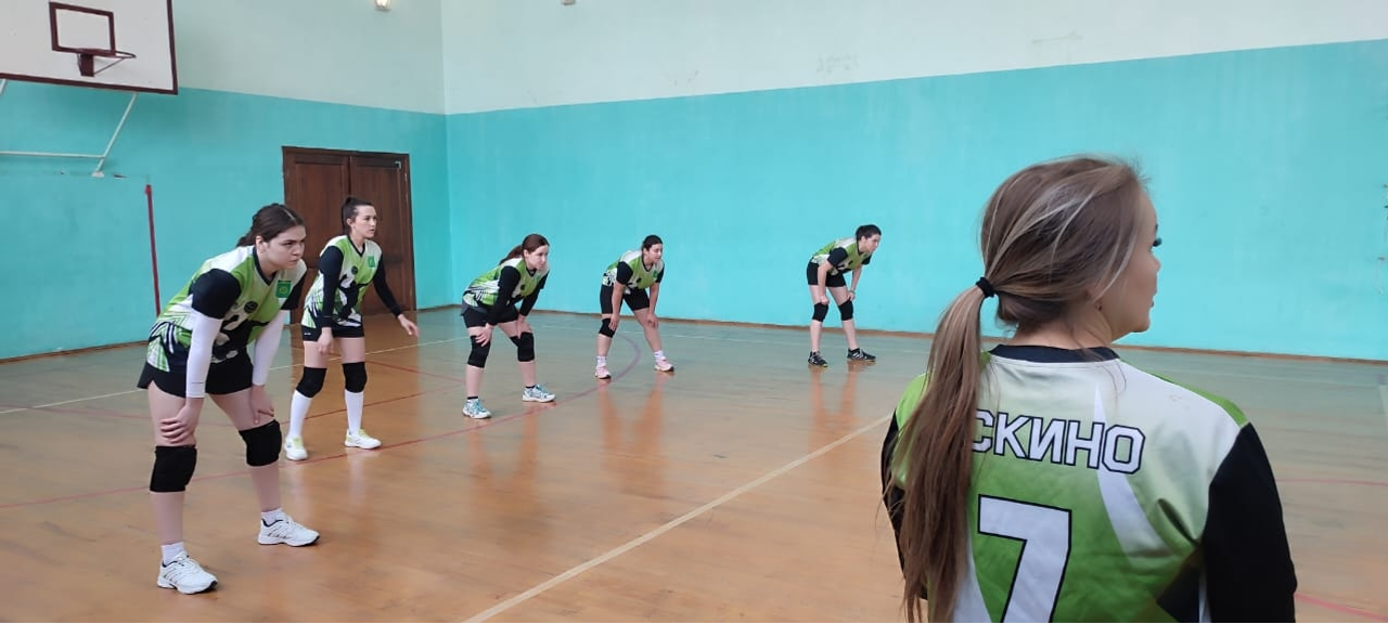 Асҡын волейболсылары финалда ҡатнаша