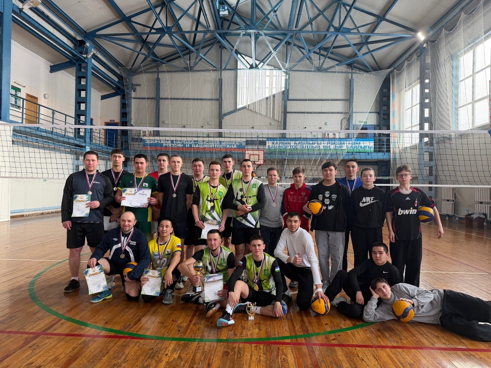 Асҡындар беренсе урын яуланы!