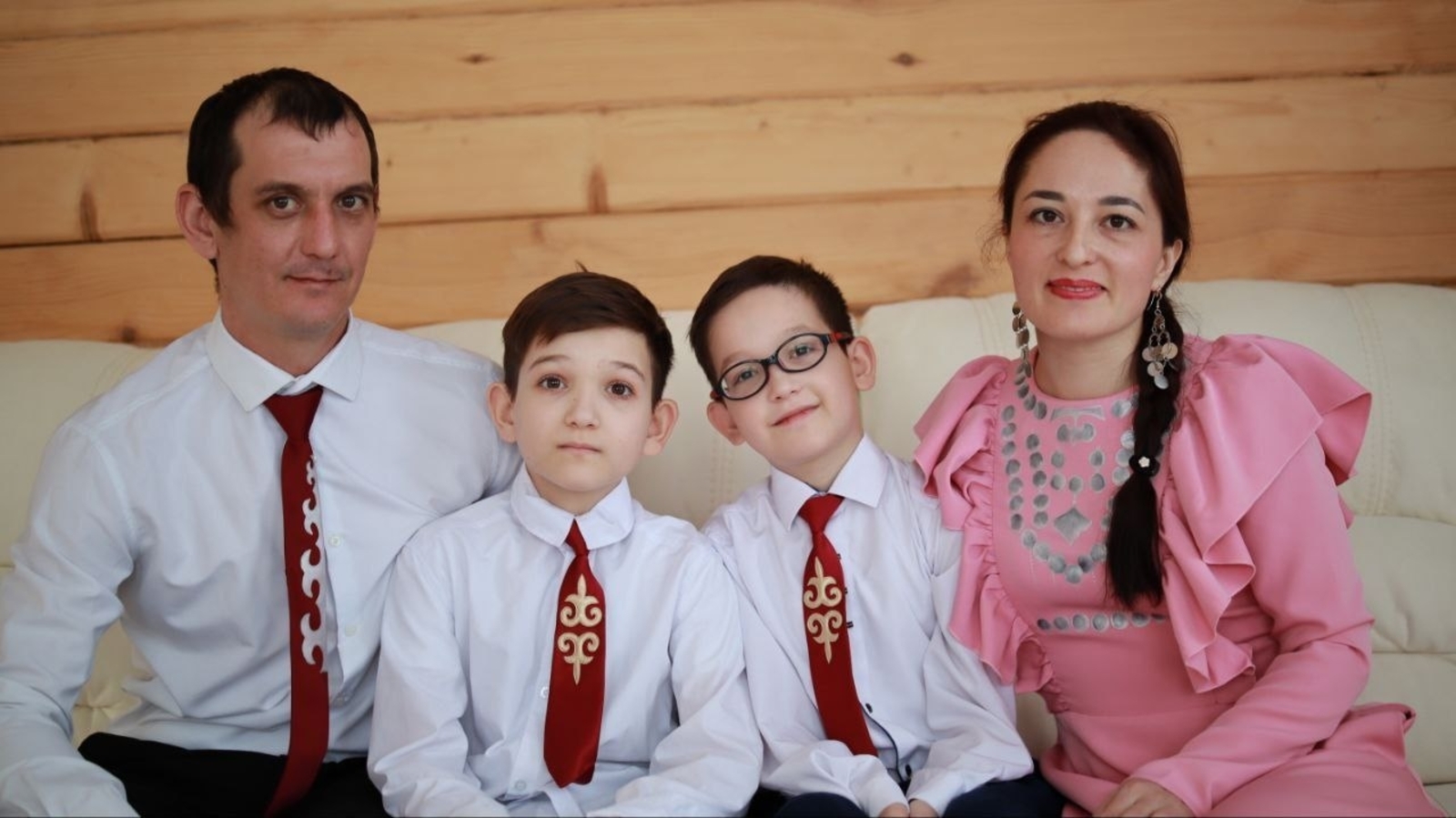 Имен, татыу, ырыҫлы, мөхәббәтле булһын ғаиләләр!