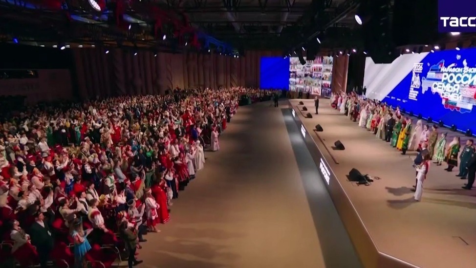 Владимир Путин объявил открытым Год единства народов России