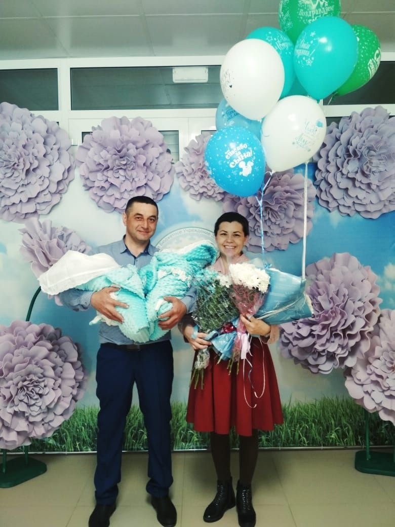 Имен, татыу, ырыҫлы, мөхәббәтле булһын ғаиләләр!