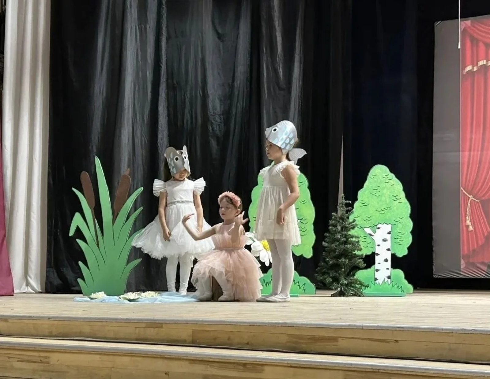 Йәш таланттар бер сәхнәлә