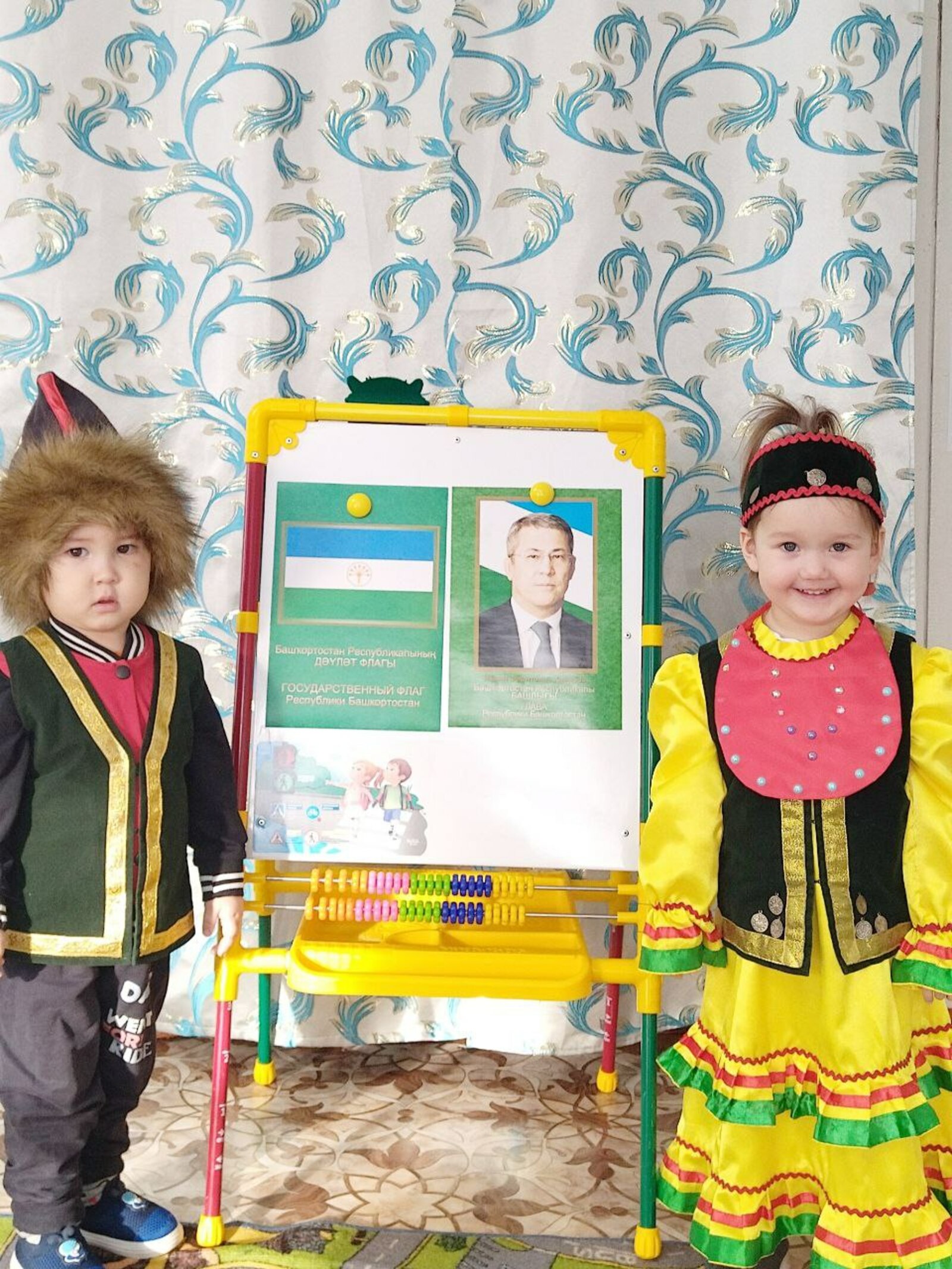 “Йәйғор”ҙа Башҡорт флагы көнө үтте