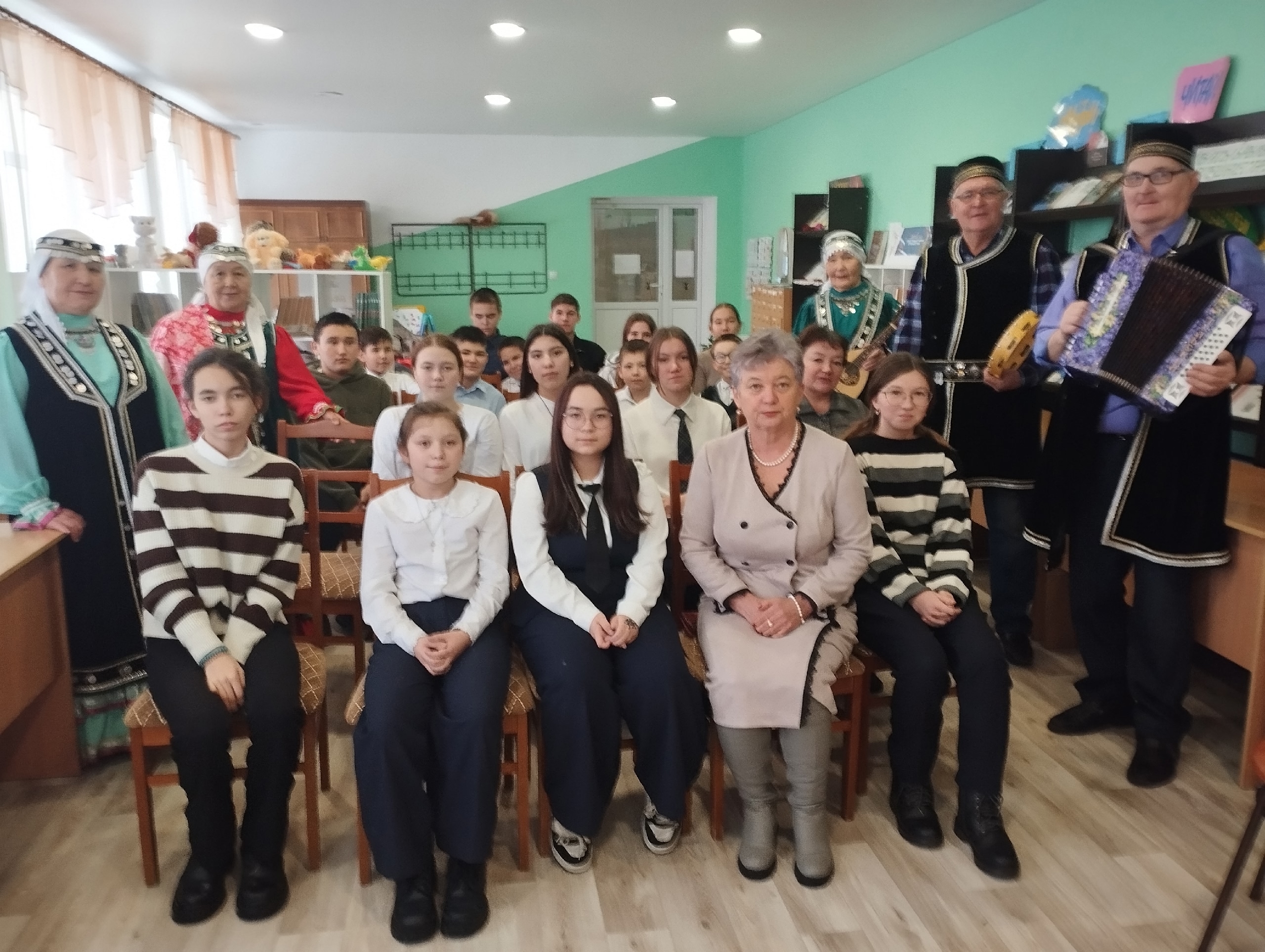 Илһөйәрлек, телһөйәрлек дәресе үтте