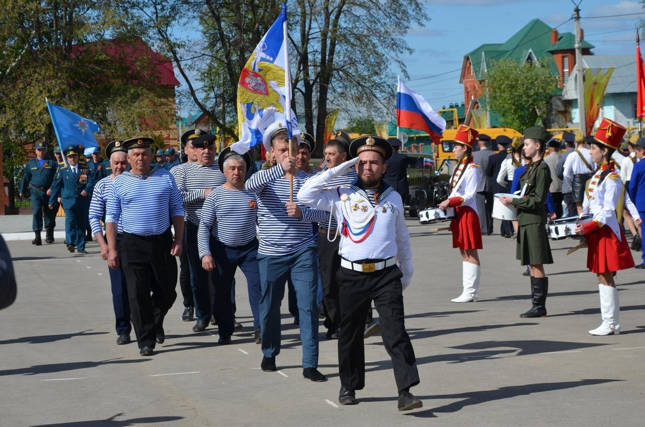 Күңелем менән мин һәр саҡ диңгеҙсе булып ҡалам