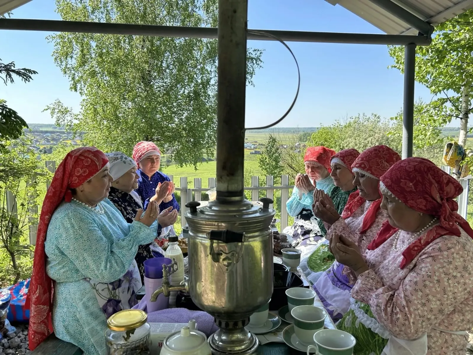 Үлән сәйҙәрен яһау серҙәре менән бүлешәләр