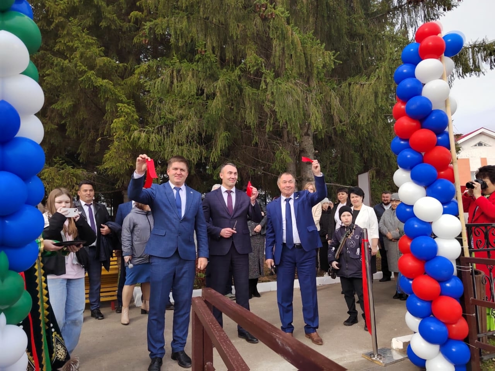 Бөрмә  йылғаһының яңыртылған яр буйы тантаналы асылды