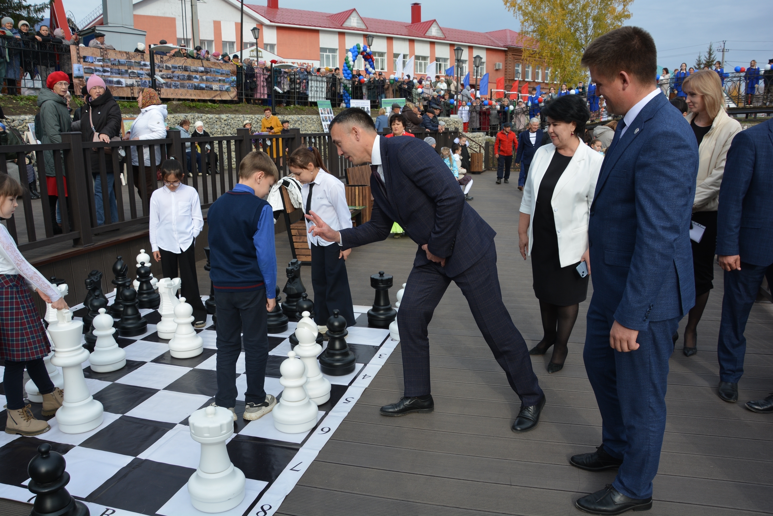 Бөрмә  йылғаһының яңыртылған яр буйы тантаналы асылды