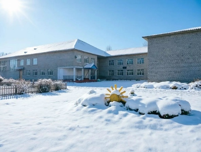 Асҡын районында белем биреү учреждениеларына күренекле геройҙарҙың исеме бирелде