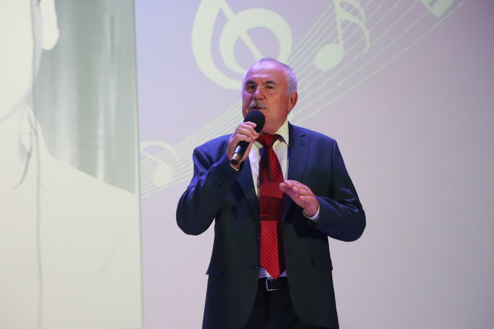 Билдәле яҡташыбыҙ хөрмәтенә