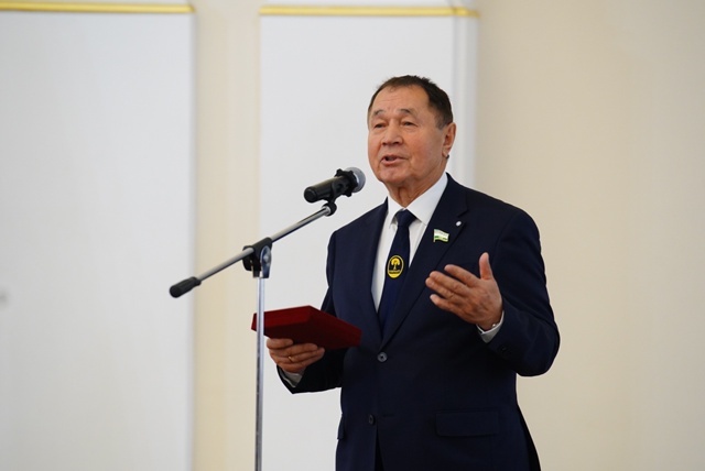 Кашшаф Сәйфит улы Ямалетдиновты  дәүләт наградаһы алыуы менән ҡотлайбыҙ!