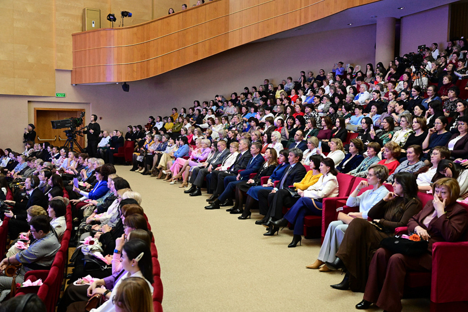 Беҙҙең ҡатын-ҡыҙҙар яҡлаулы