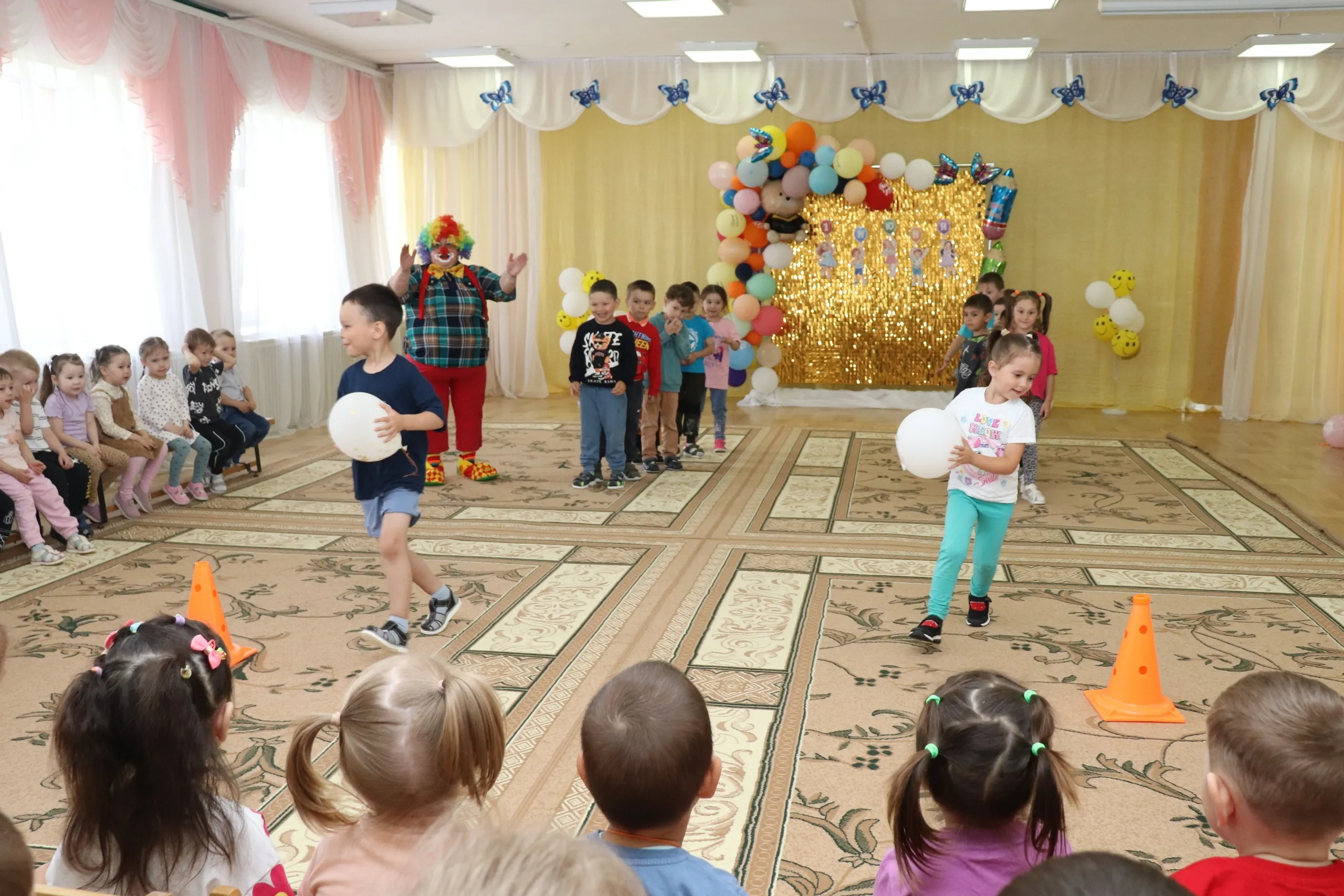 Балалар өсөн күңелле байрам