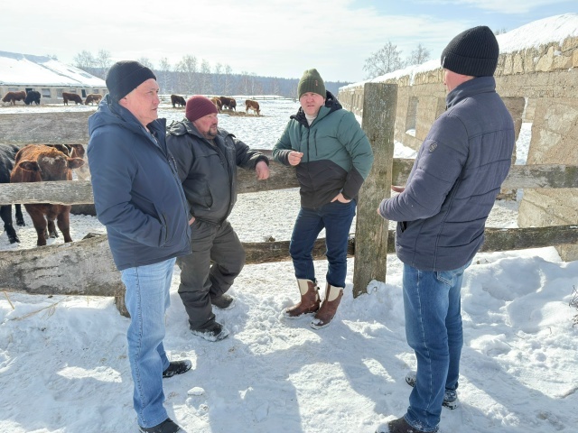 Эш сәфәрҙәре дауам итә