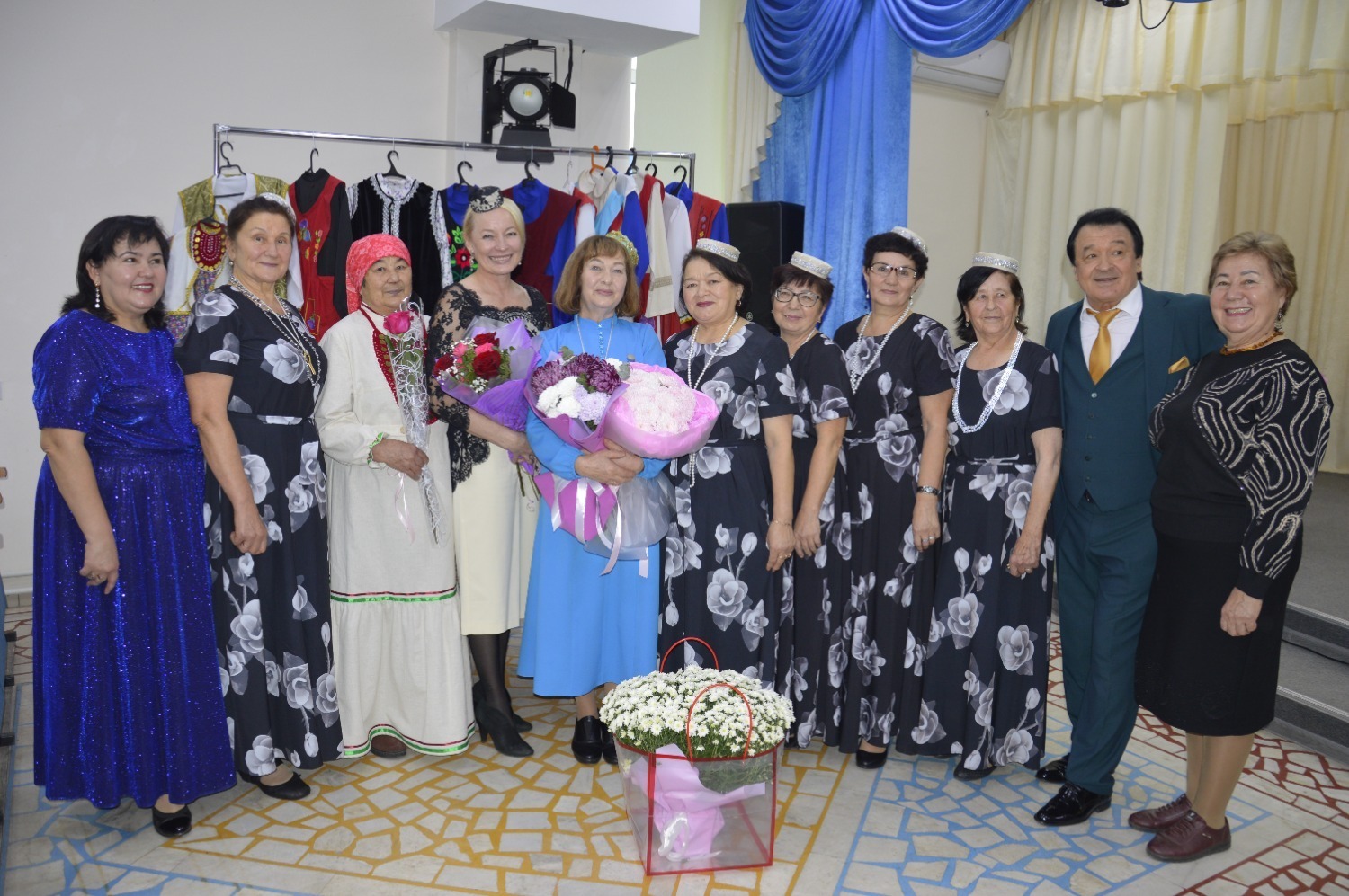 Тәнзилә Яҡупованың өсөнсө китабының исем туйы үтте