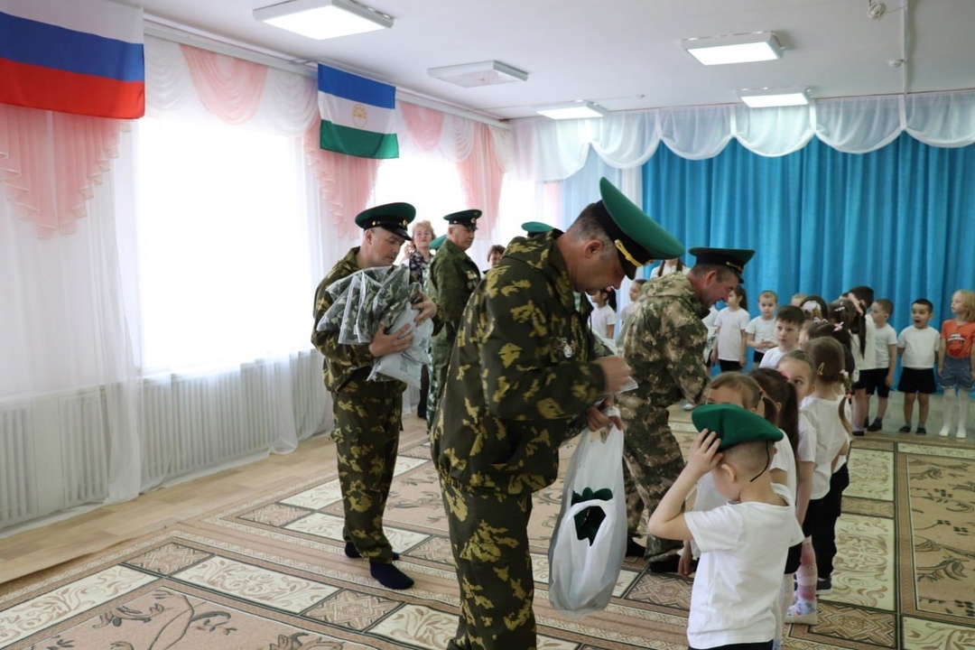 Пограничниктарҙан кескәйҙәргә  шәп бүләк!