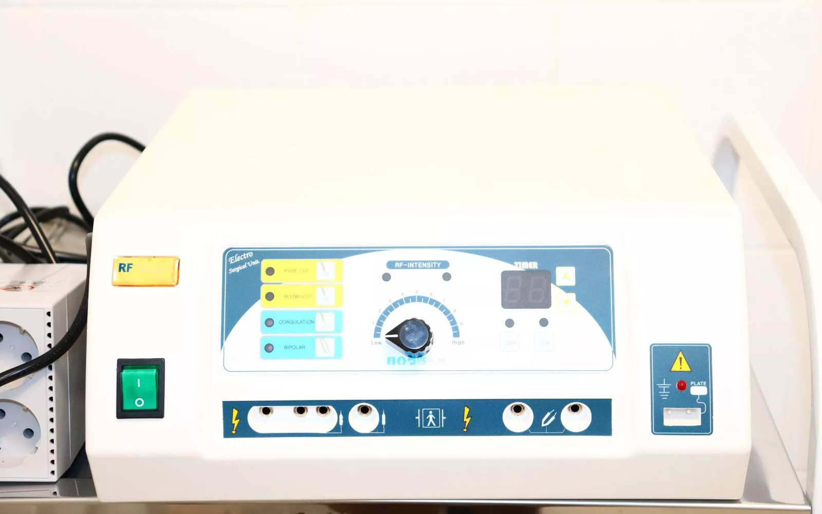 Асҡын үҙәк район дауаханаһының яңы поликлиникаһына   электрокоагулятор алынды