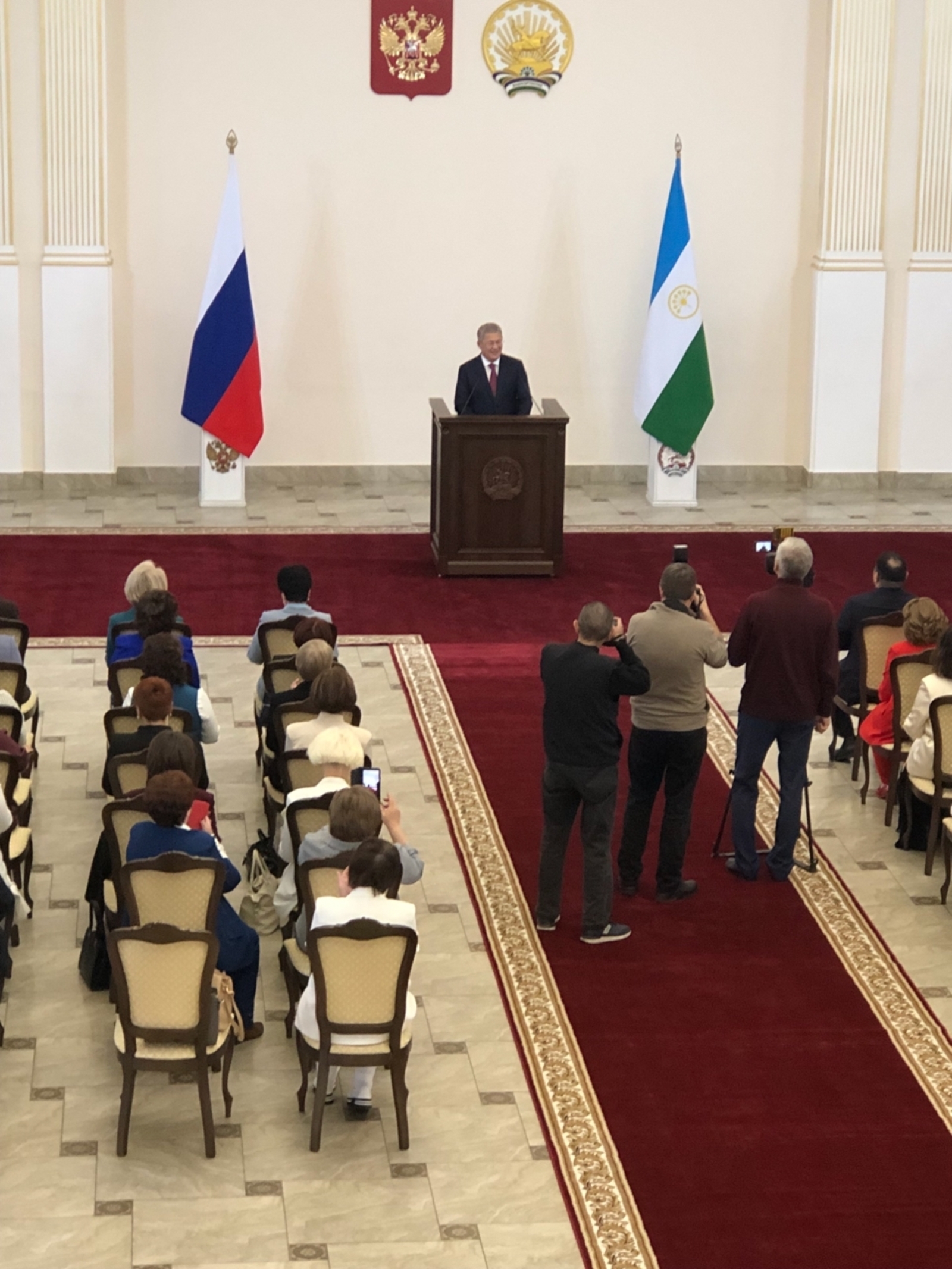 Вилена Фәүзәт ҡыҙын дәүләт наградаһы алыуы менән ҡотлайбыҙ!