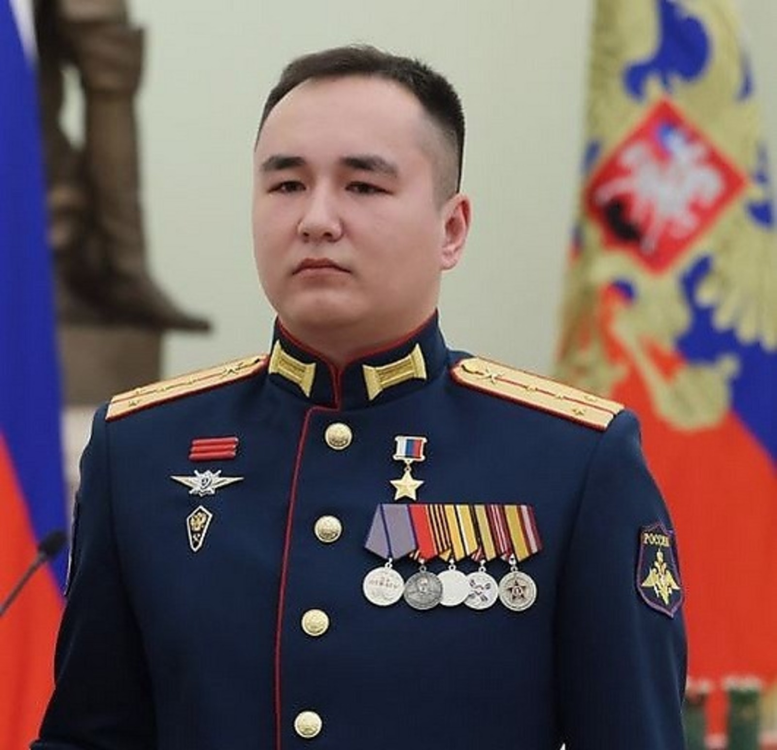 Рәсәй Геройы Вәсил ЯМАЛЕТДИНОВ үҙ ротаһының хәрби ҡаҙаныштары хаҡында һөйләне