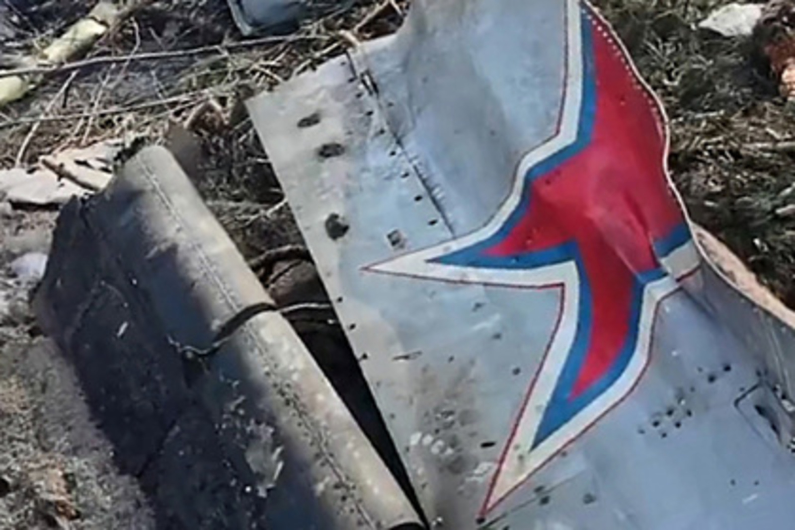 Путин выразил соболезнования родным погибших членов экипажа Ил-112В