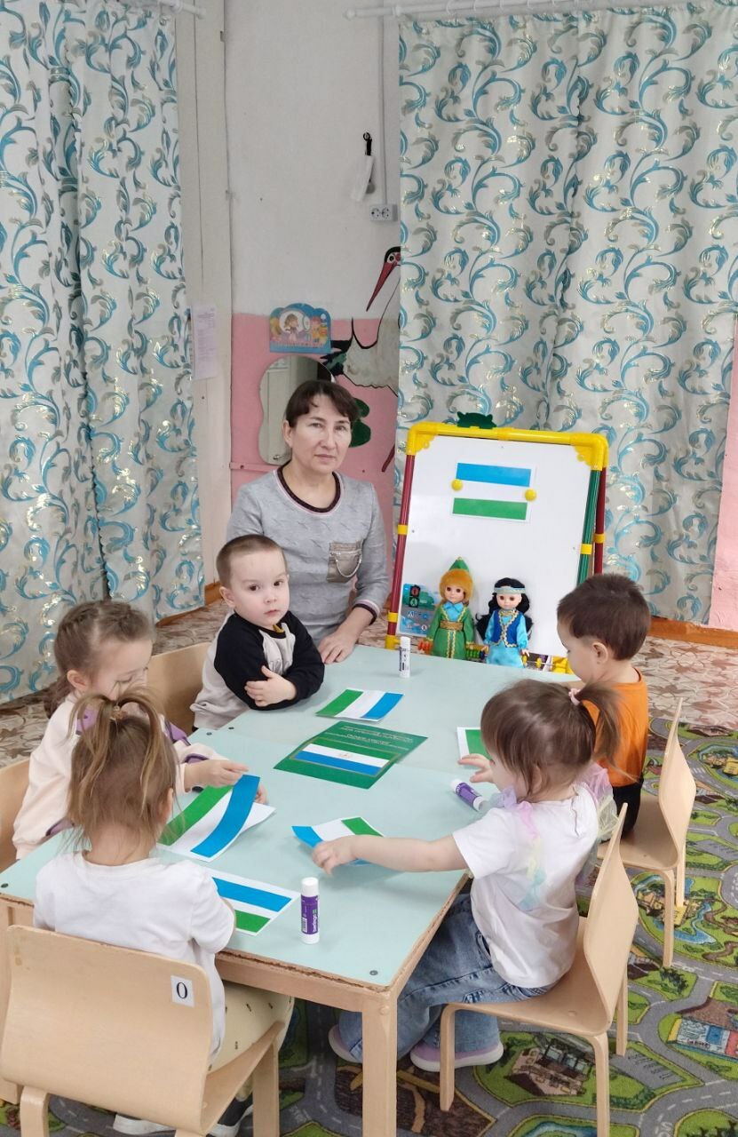 “Йәйғор”ҙа Башҡорт флагы көнө үтте