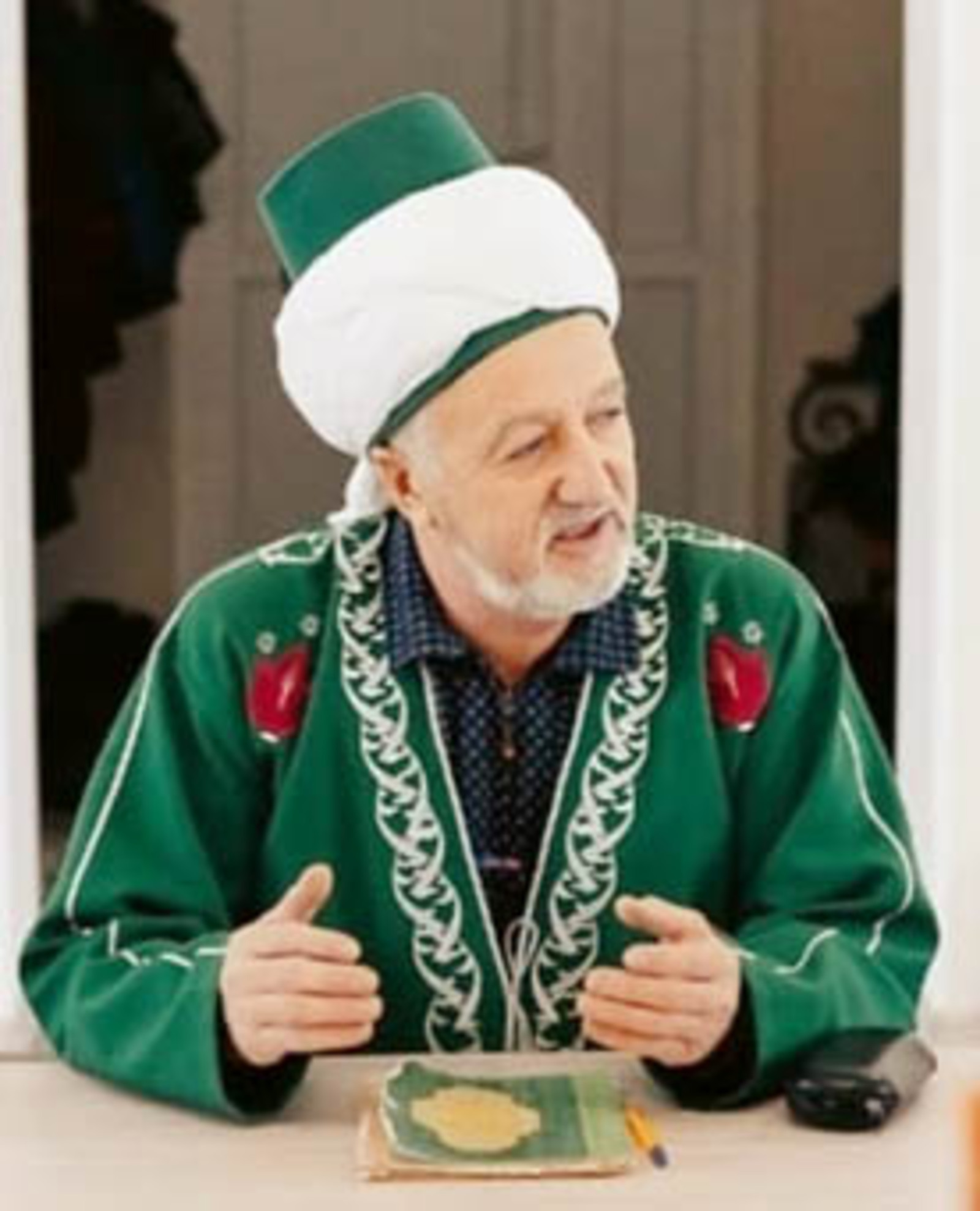 Динебеҙ мәжбүриләмәй, тәрбиәләй