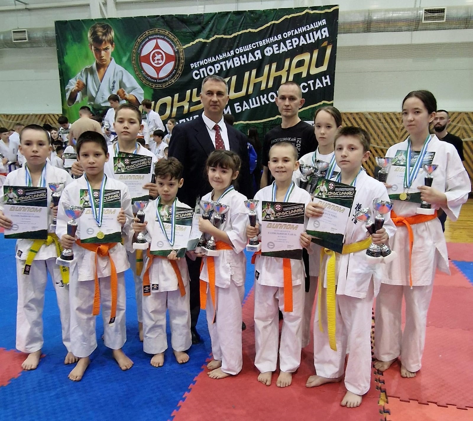 Спортсылар йәнә һөйөндөрҙө